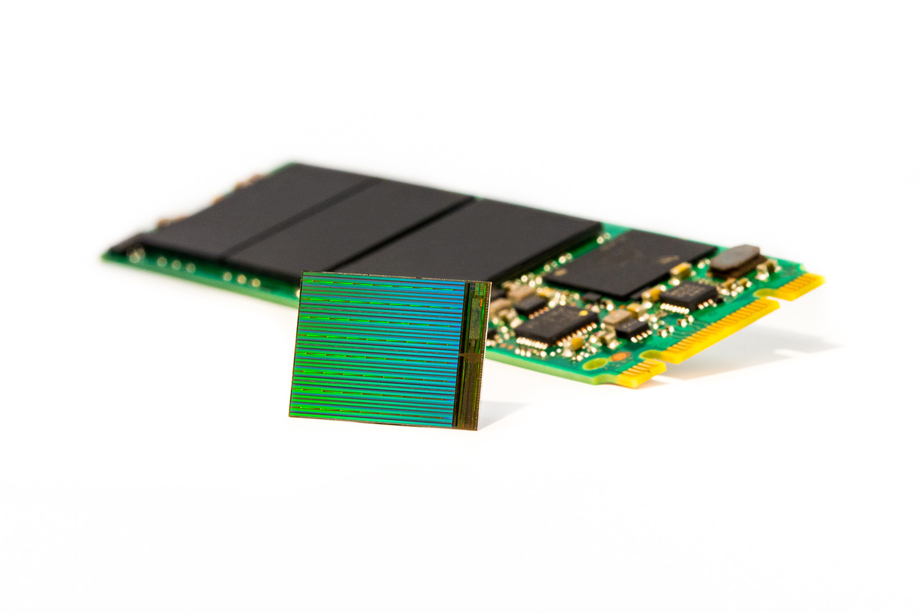 3D NAND - Die with M2 SSD